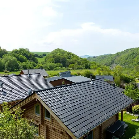 Holiday home 5 Sterne Susi Mit Kamin, Seeblick Und 2 Terrassen Rieden (Mayen-Koblenz)