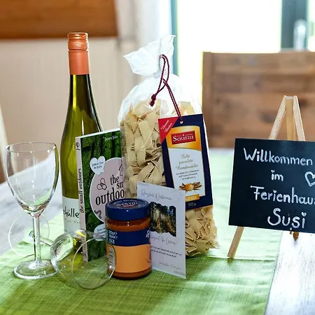 5 Sterne Susi Mit Kamin, Seeblick Und 2 Terrassen Rieden (Mayen-Koblenz)